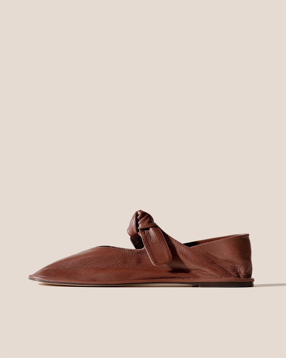 LLASADA SUPPLE SHINY - Front-Knot Pump | Hereu outlet