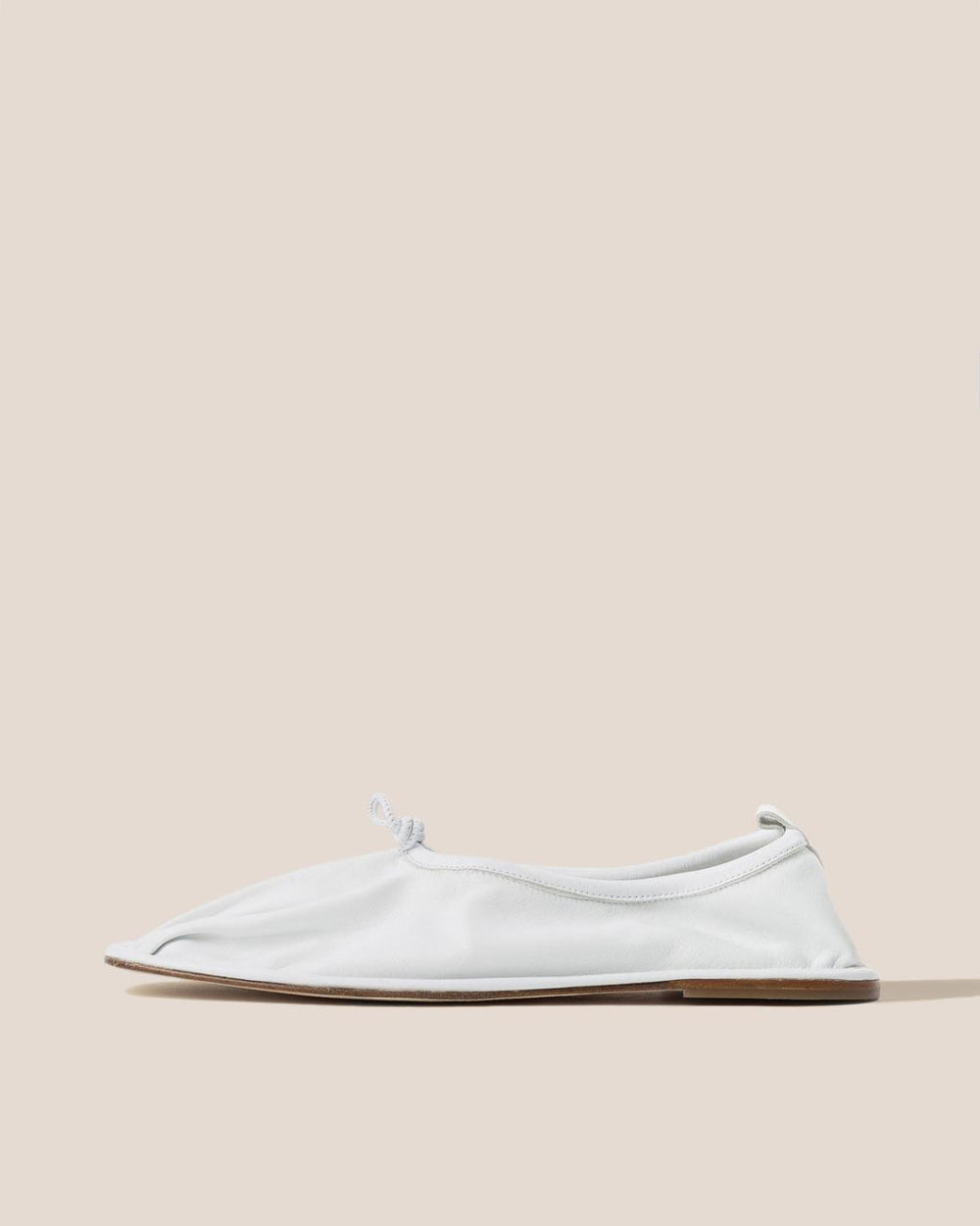 Hereu Soft Shoes | PUNTERA - Pleated-Toe Pump - Women