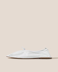 Hereu Soft Shoes | PUNTERA - Pleated-Toe Pump - Women