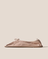 Hereu Soft Shoes | PUNTERA SUPPLE SHINY - Pleated-Toe Pump - Women