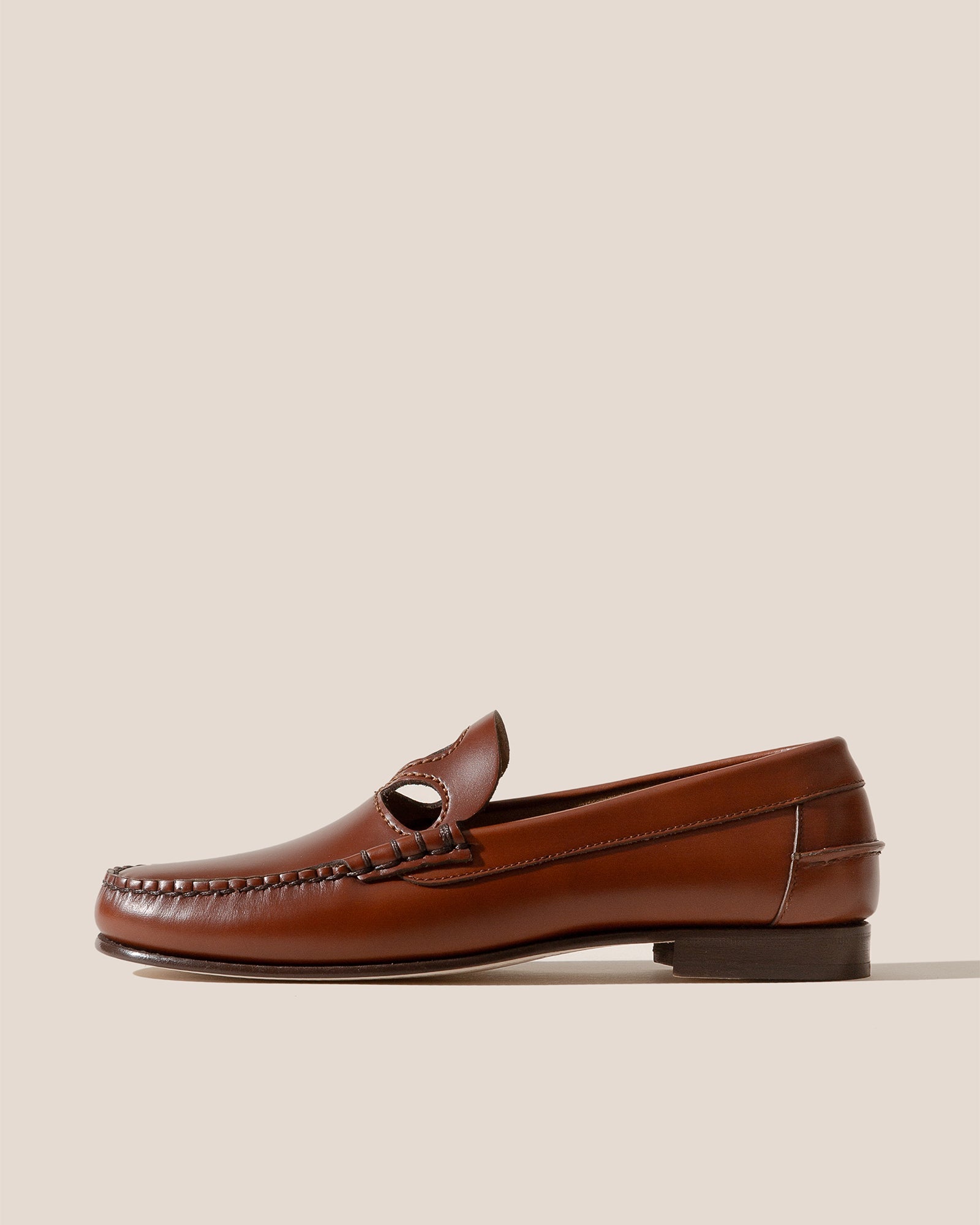 ANANCLA - Cut-Out Slip-On Loafer | Hereu discount