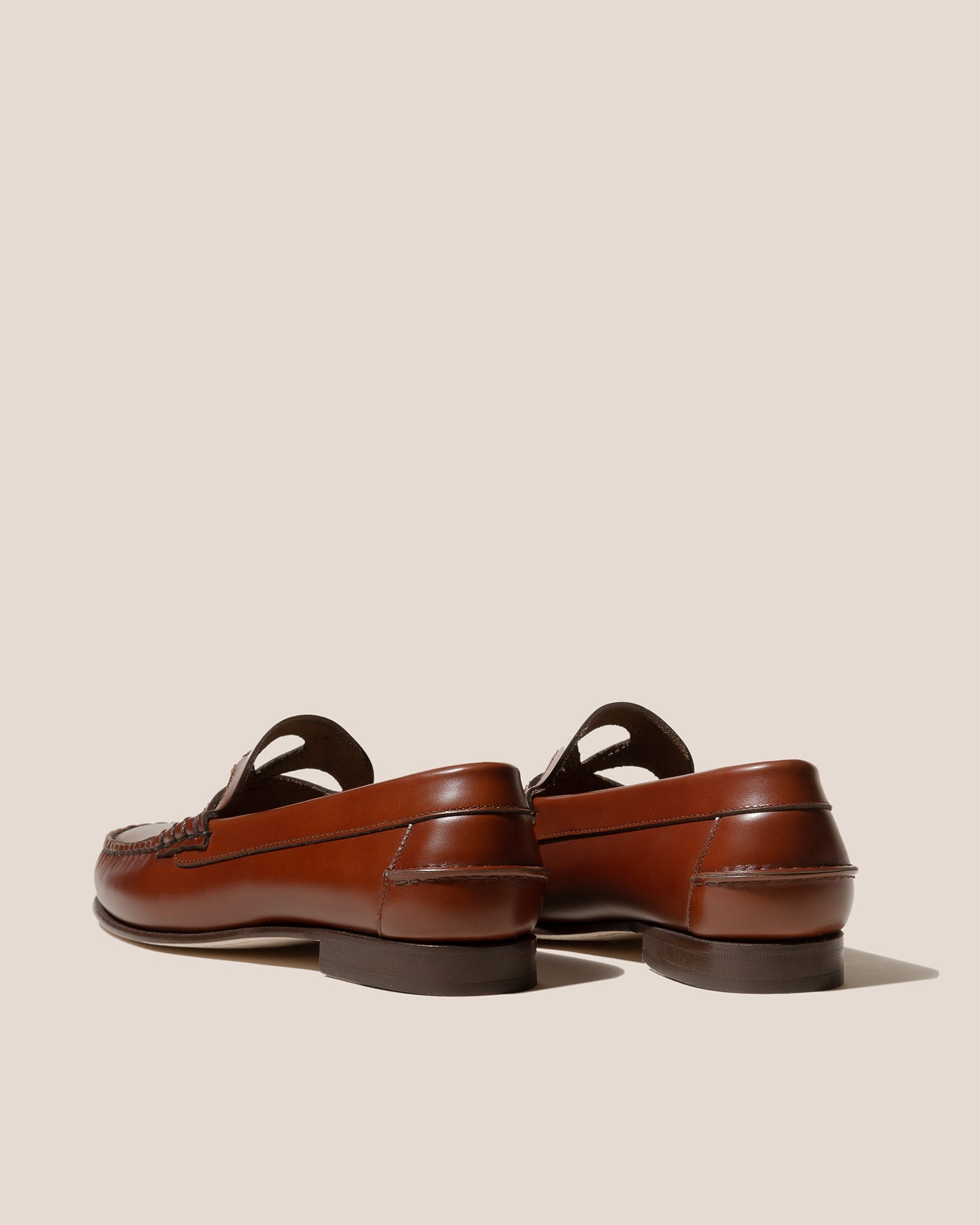 ANANCLA - Cut-Out Slip-On Loafer | Hereu discount