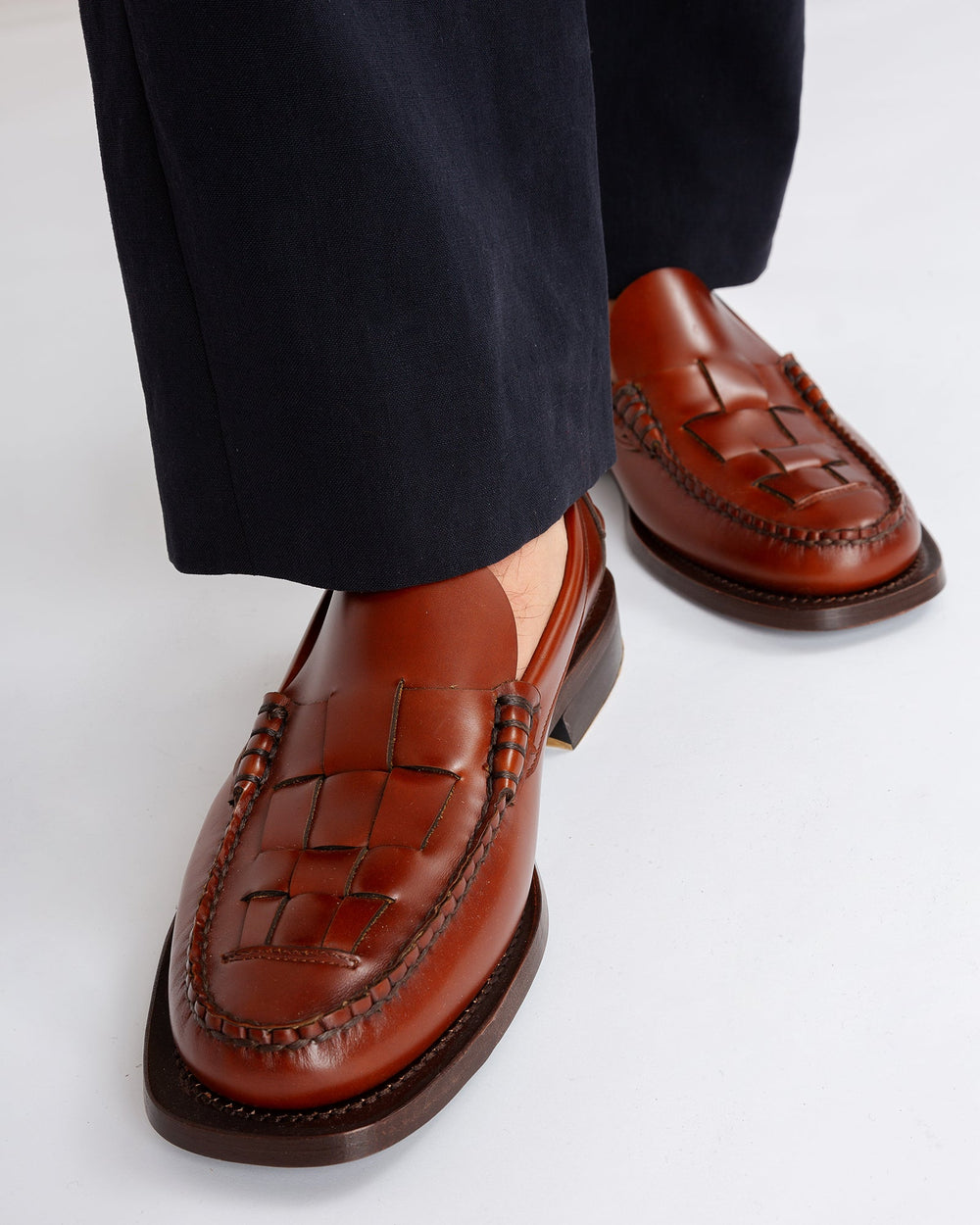 NOMBELA - Interwoven Detail Slip-On Loafer | Hereu sale