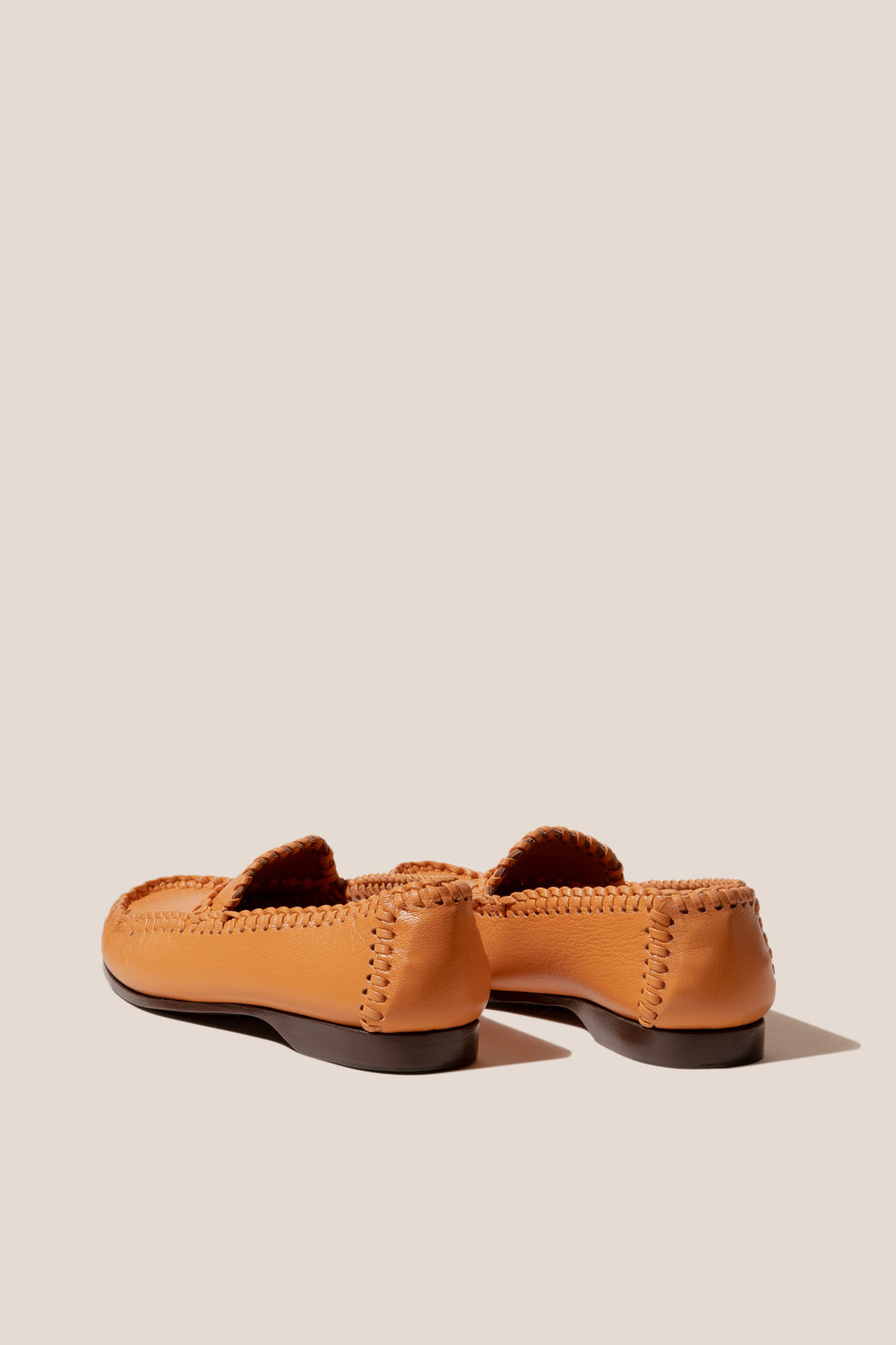 SASTRE SUPPLE SHINY - Braided Seam Slip-On Loafer | Hereu near me