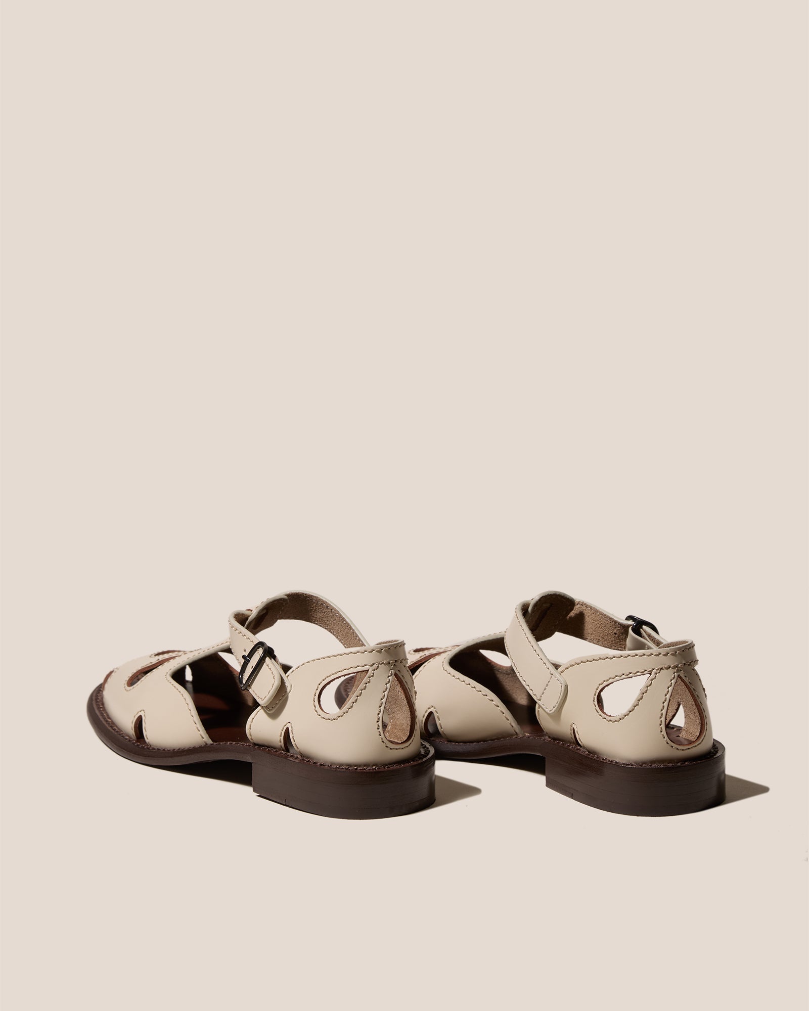 FLORETA - T-bar Sandal | Hereu outlet