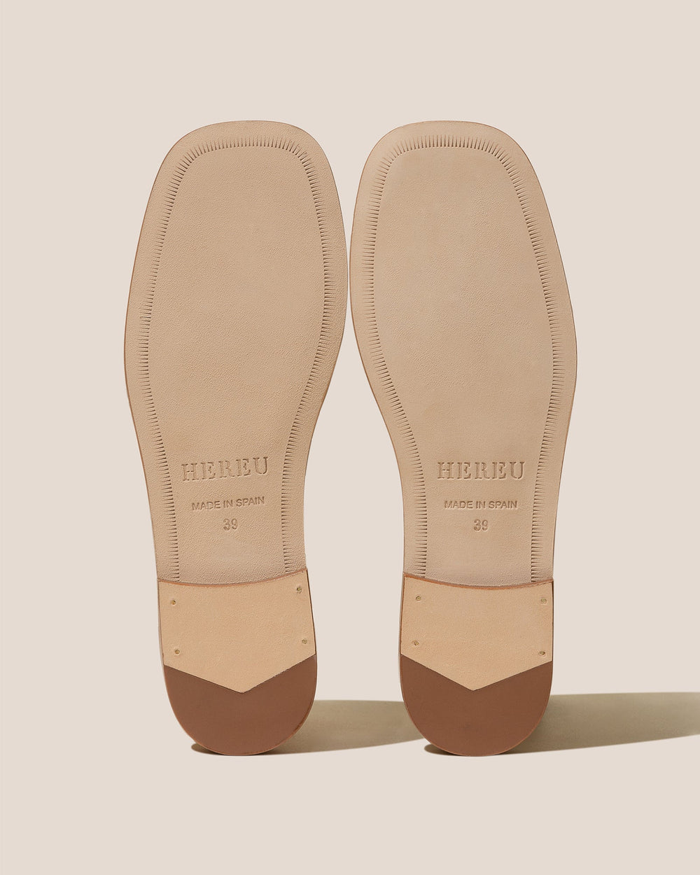 PEDRA - Squared Closed-Toe Fisherman Sandal | Hereu online