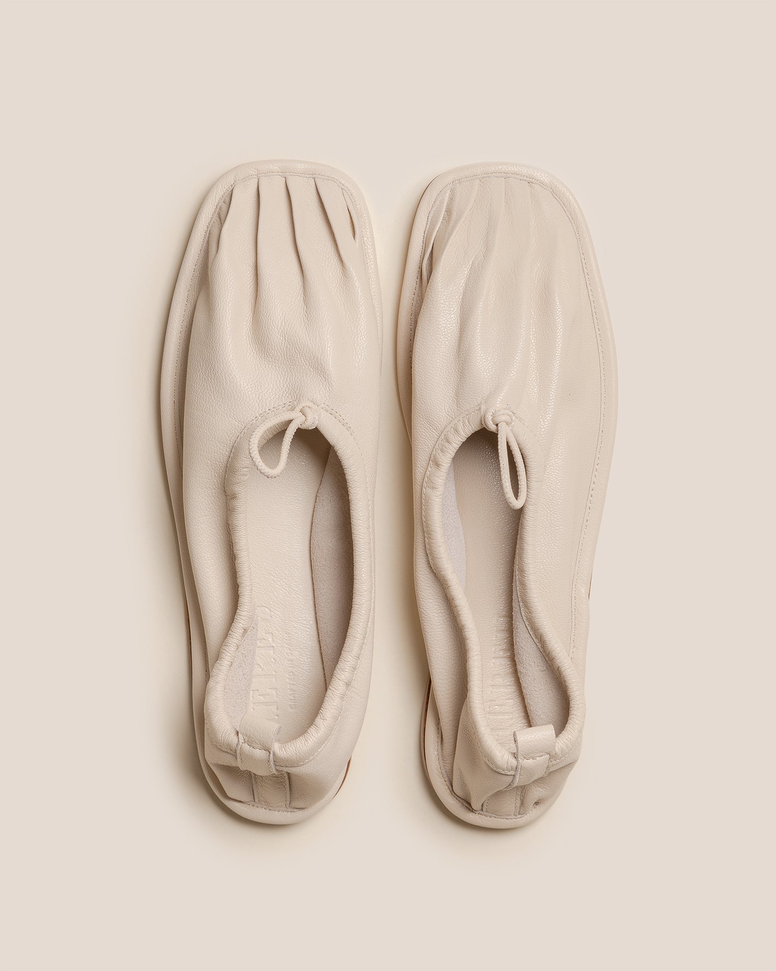 PUNTERA SUPPLE SHINY - Pleated-Toe Pump | Hereu online