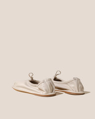 PUNTERA SUPPLE SHINY - Pleated-Toe Pump | Hereu online