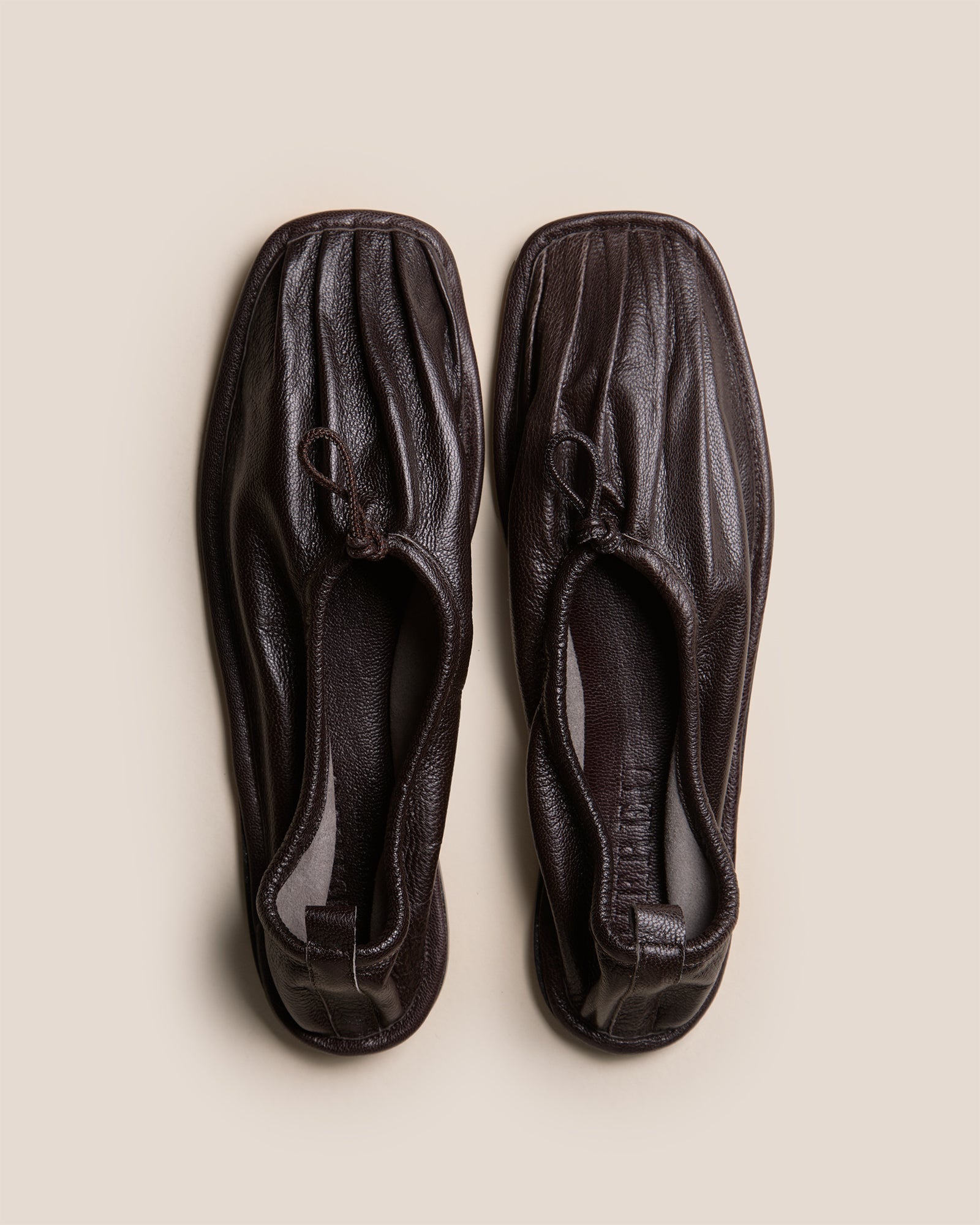 PUNTERA SUPPLE SHINY - Pleated-Toe Pump | Hereu near me