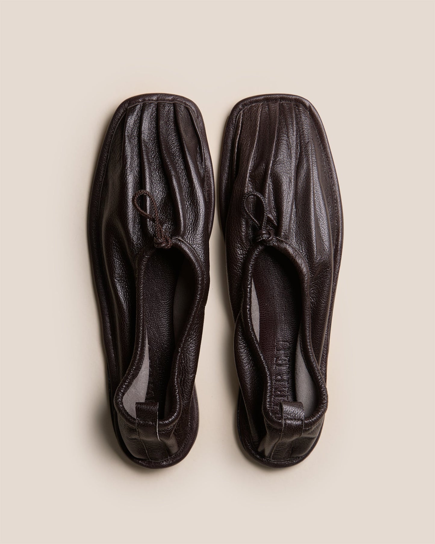 PUNTERA SUPPLE SHINY - Pleated-Toe Pump | Hereu near me