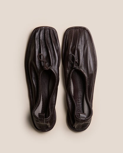 PUNTERA SUPPLE SHINY - Pleated-Toe Pump | Hereu near me