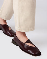 PETRA - Asymmetrical Pump | Hereu outlet