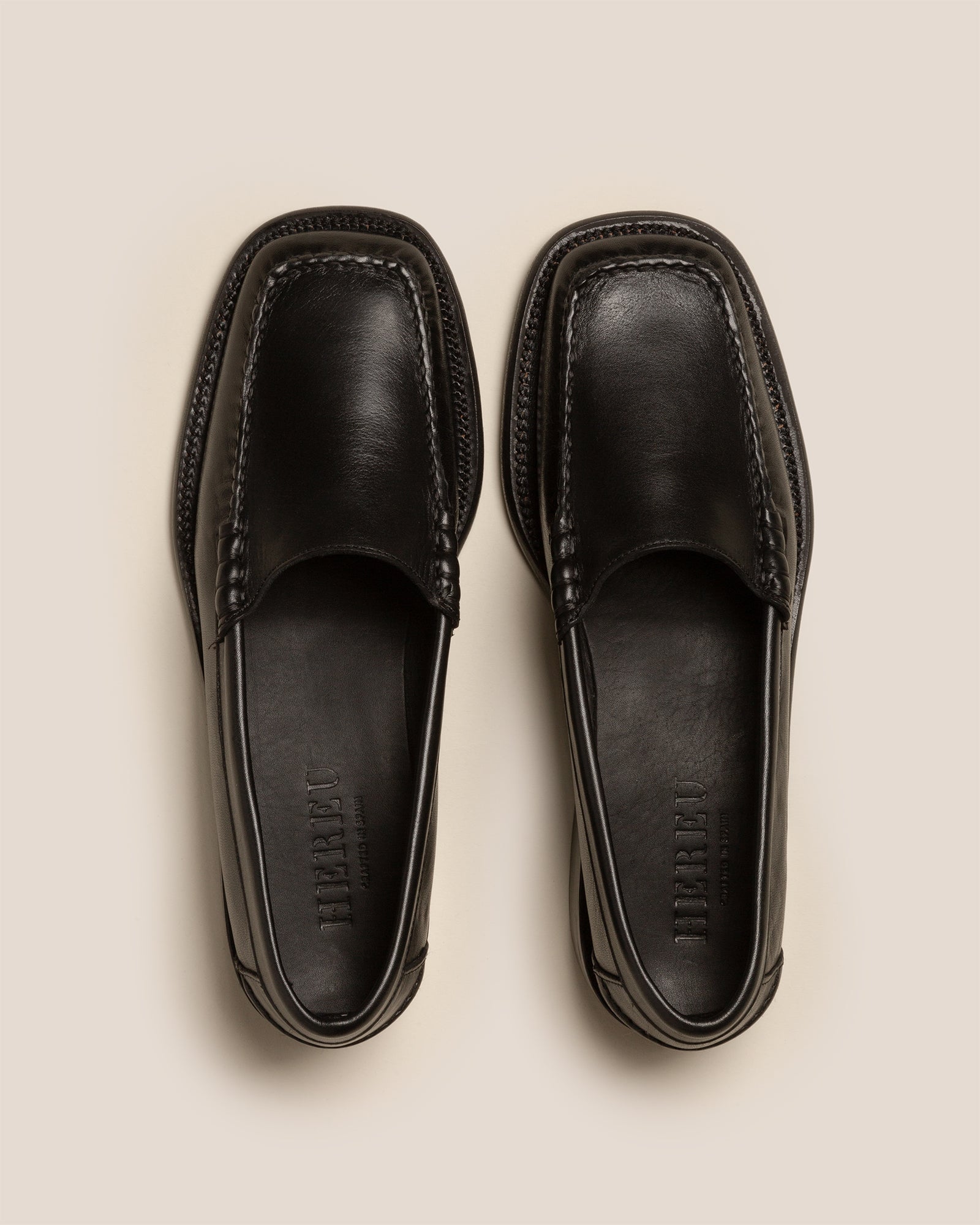 SALA - Square-Toe Low-Heeled Pump | Hereu US