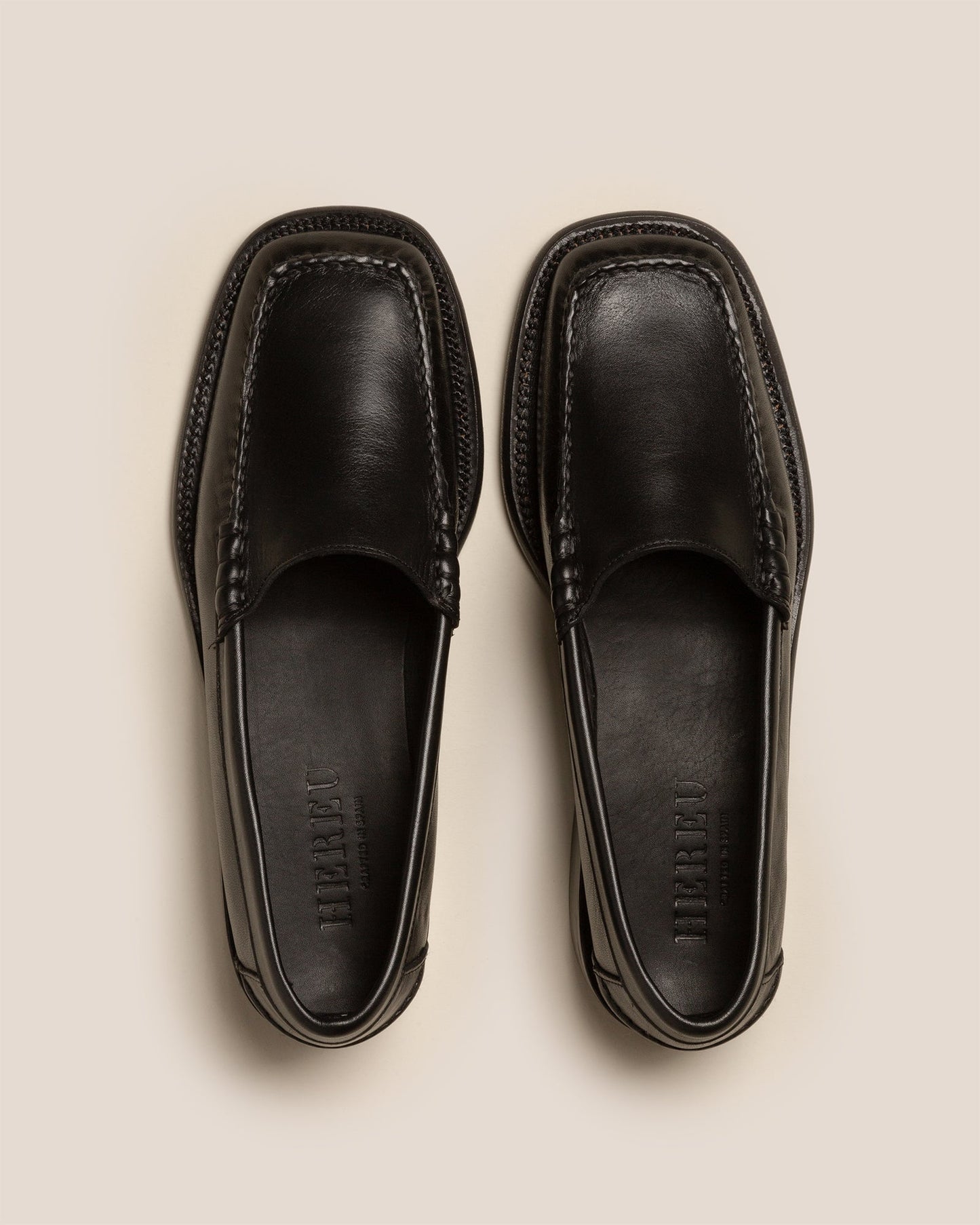 SALA - Square-Toe Low-Heeled Pump | Hereu US