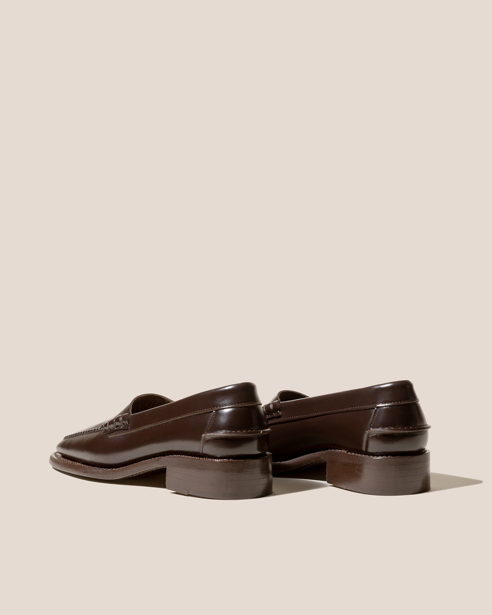 SALA - Square-Toe Low-Heeled Pump | Hereu online