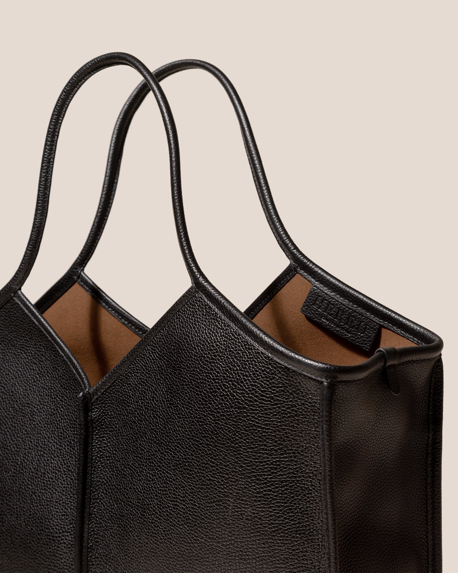 CALELLA SQUARED MEDIUM GRAINY - Leather-trimmed Tote Bag | Hereu for sale