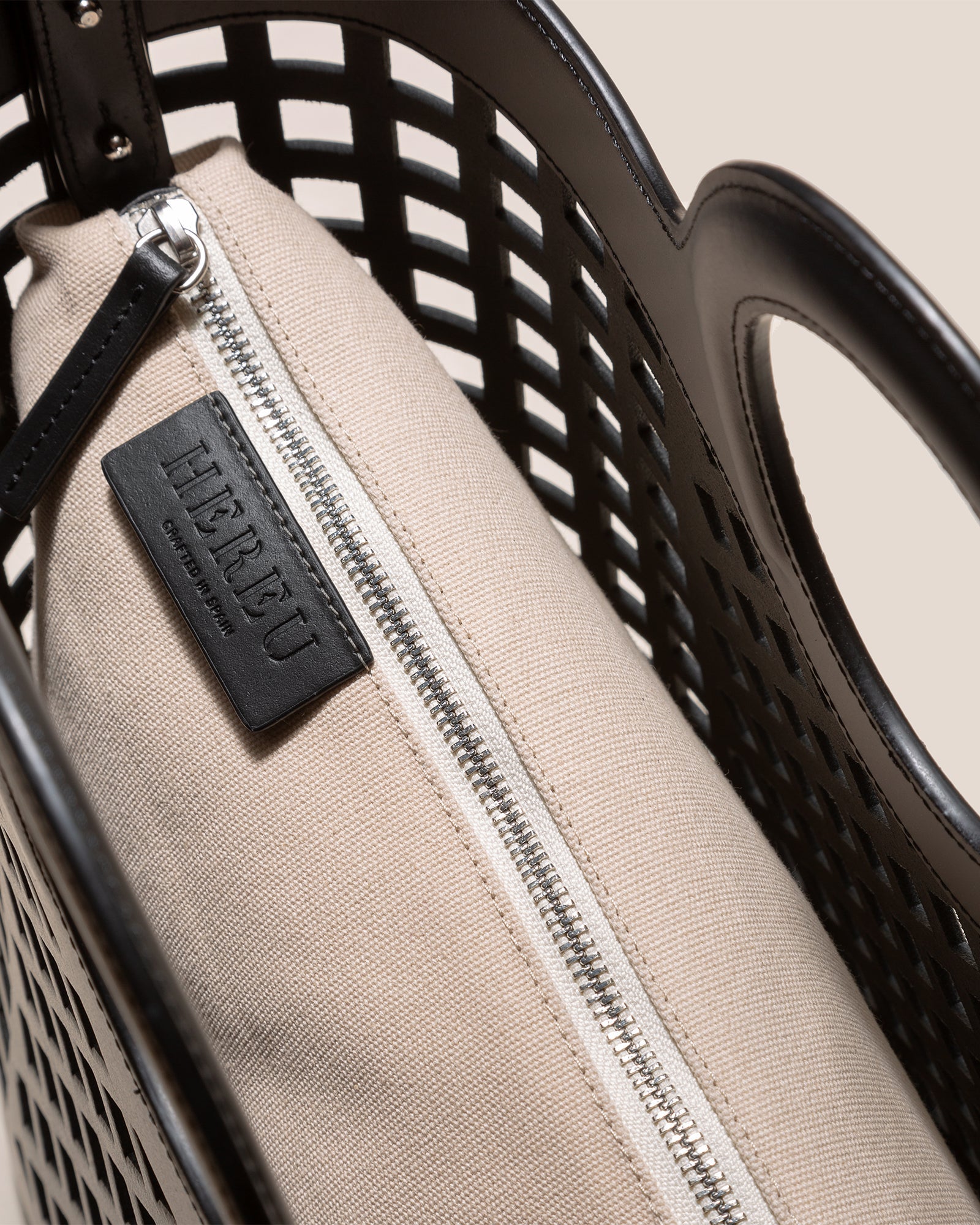 COLMADO - Cut-out Leather Tote Bag | Hereu on sale