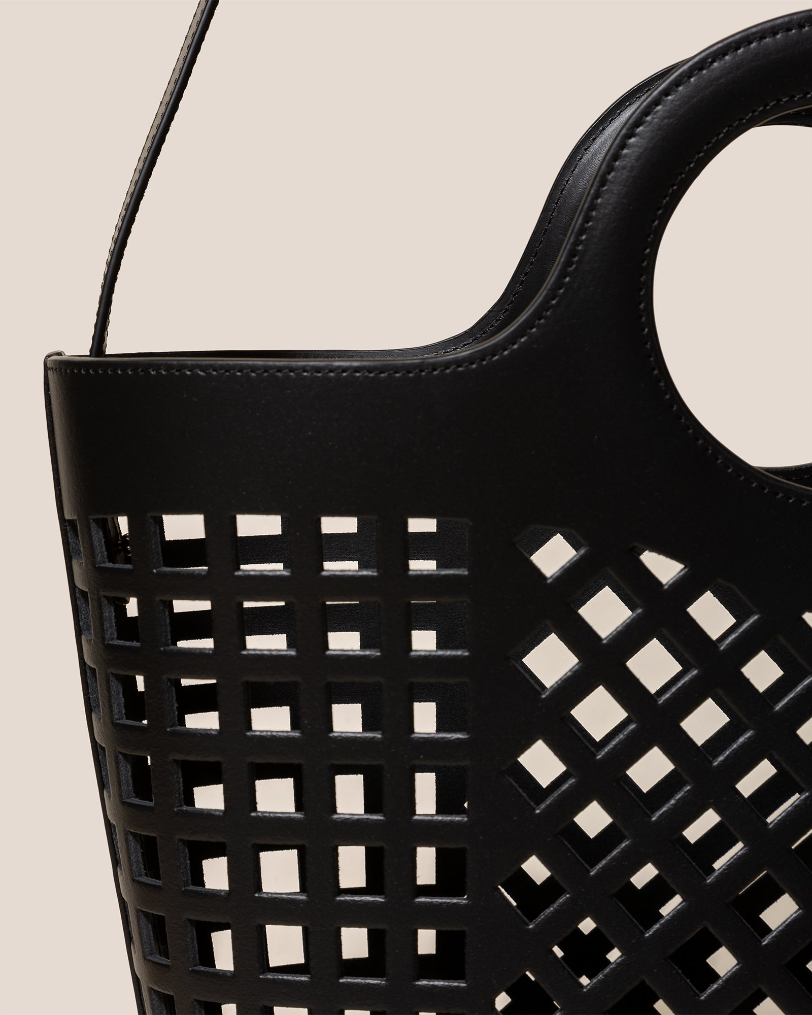 COLMADO - Cut-out Leather Tote Bag | Hereu on sale