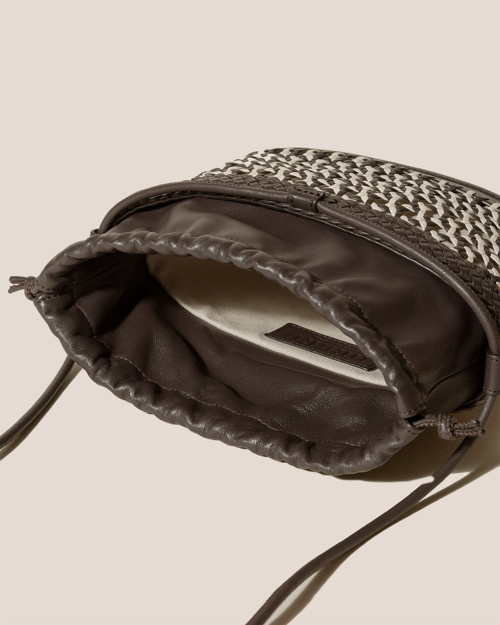 GAIA - Woven Bucket Crossbody Bag | Hereu US