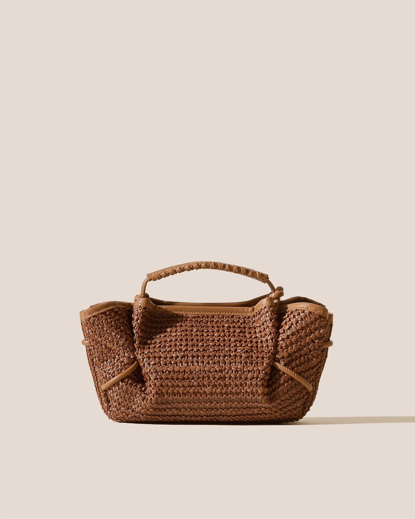 ARTA MINI RAFFIA - Pleated Crossbody Bag | Hereu sale