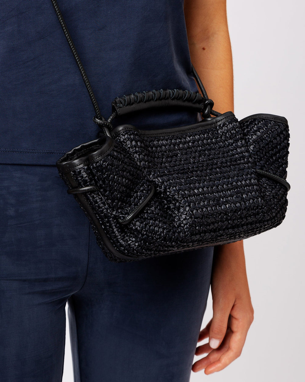 ARTA MINI RAFFIA - Pleated Crossbody Bag | Hereu sale