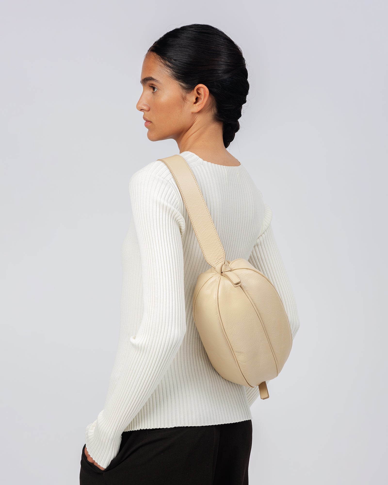 BOYA L DISTRESSED - Ball-Shaped Crossbody Bag | Hereu for sale