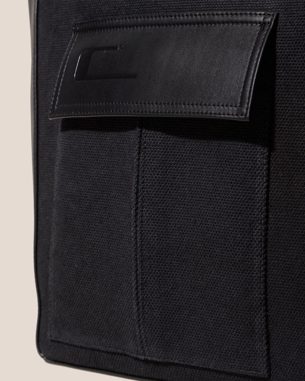 VINCLE L - Messenger Bag | Hereu outlet