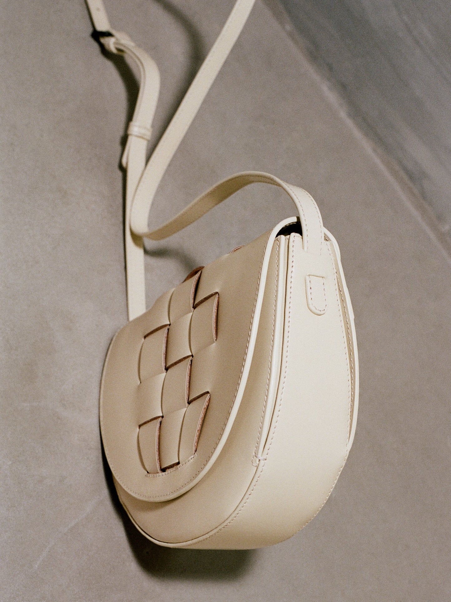 SINIA - Satchel Interwoven Front Detail Bag | Hereu online