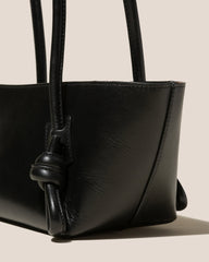 FLECA - Knotted-handle Shoulder Bag | Hereu online