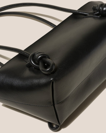 FLECA - Knotted-handle Shoulder Bag | Hereu online