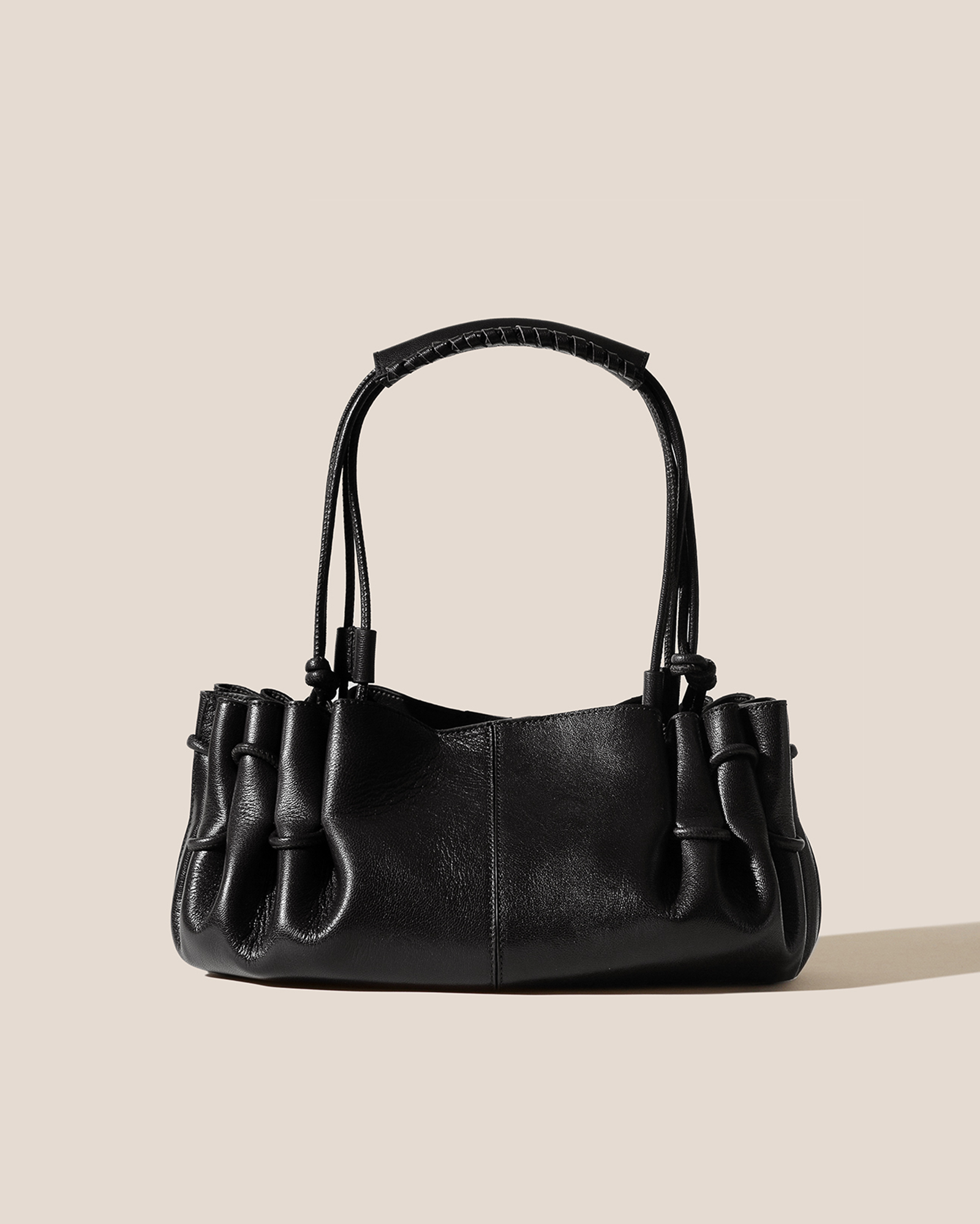 ARTA - Pleated Shoulder Bag | Hereu near me