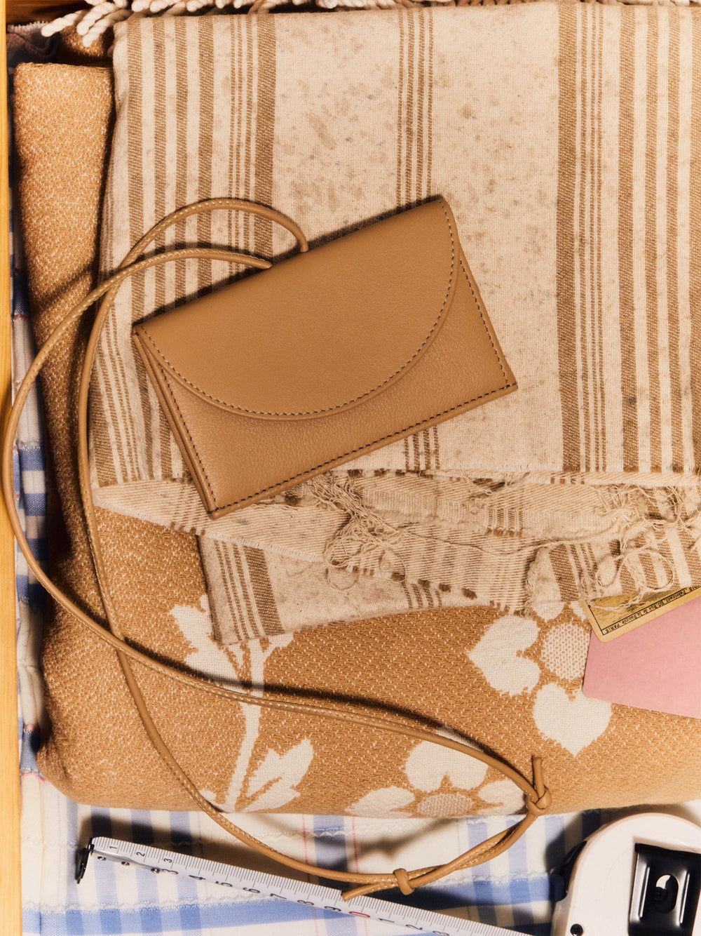 PENJAT - Leather Wallet with Strap | Hereu on sale