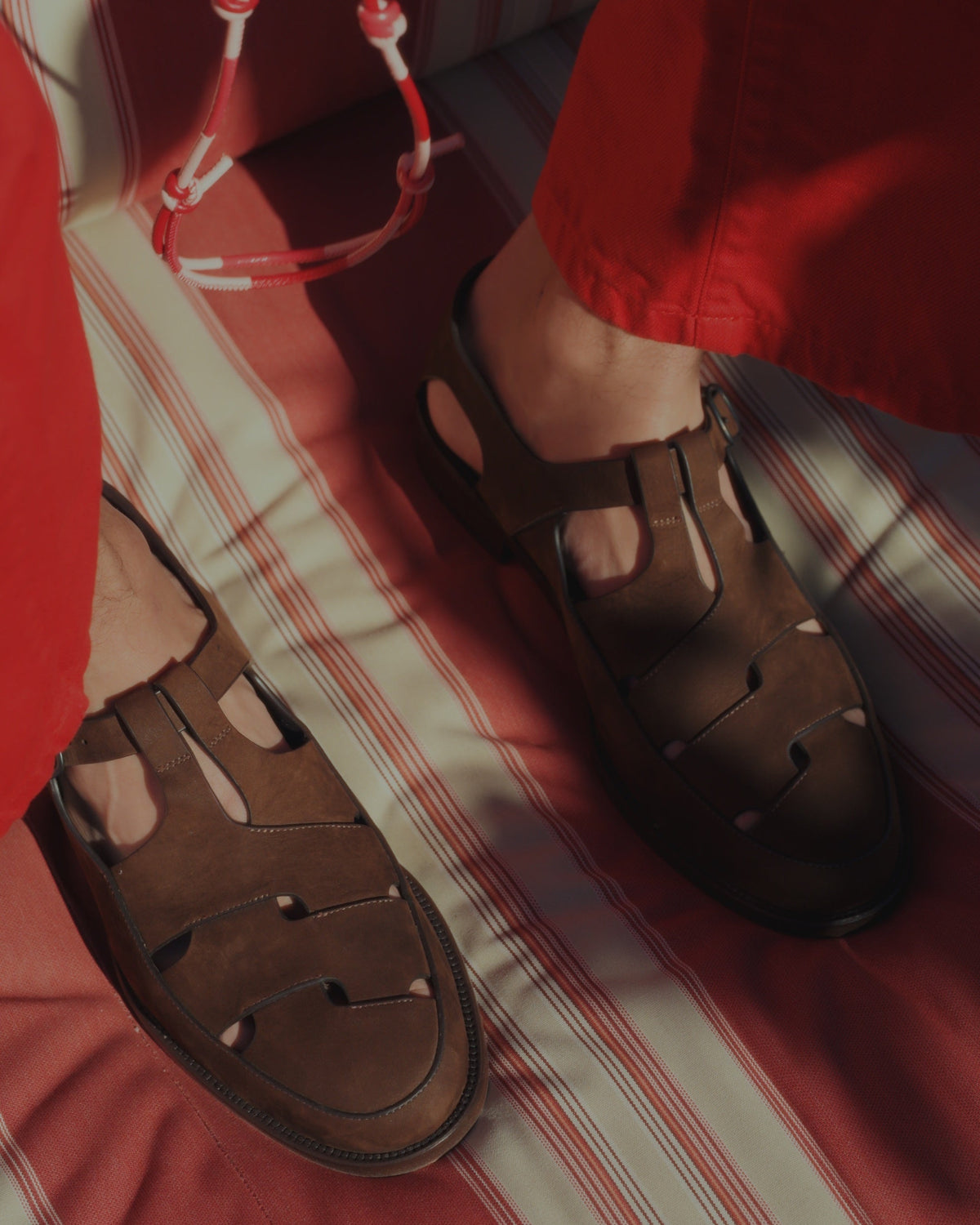 BESSO NUBUCK - Woven T-bar Sandal | Hereu online