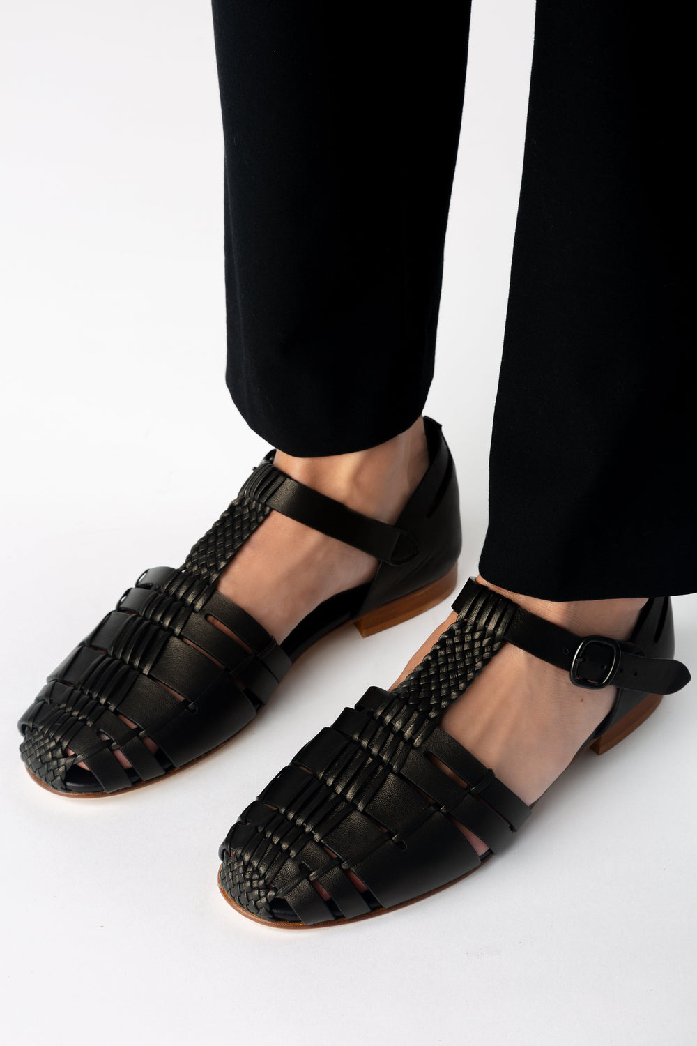 VEDRA - Round-Toe Soft Fisherman Sandal | Hereu sale