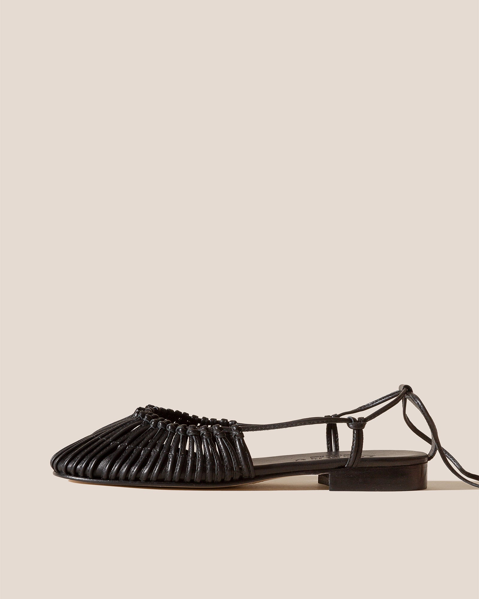 MANTERA - Round-Toe Knotted Sandal | Hereu on sale