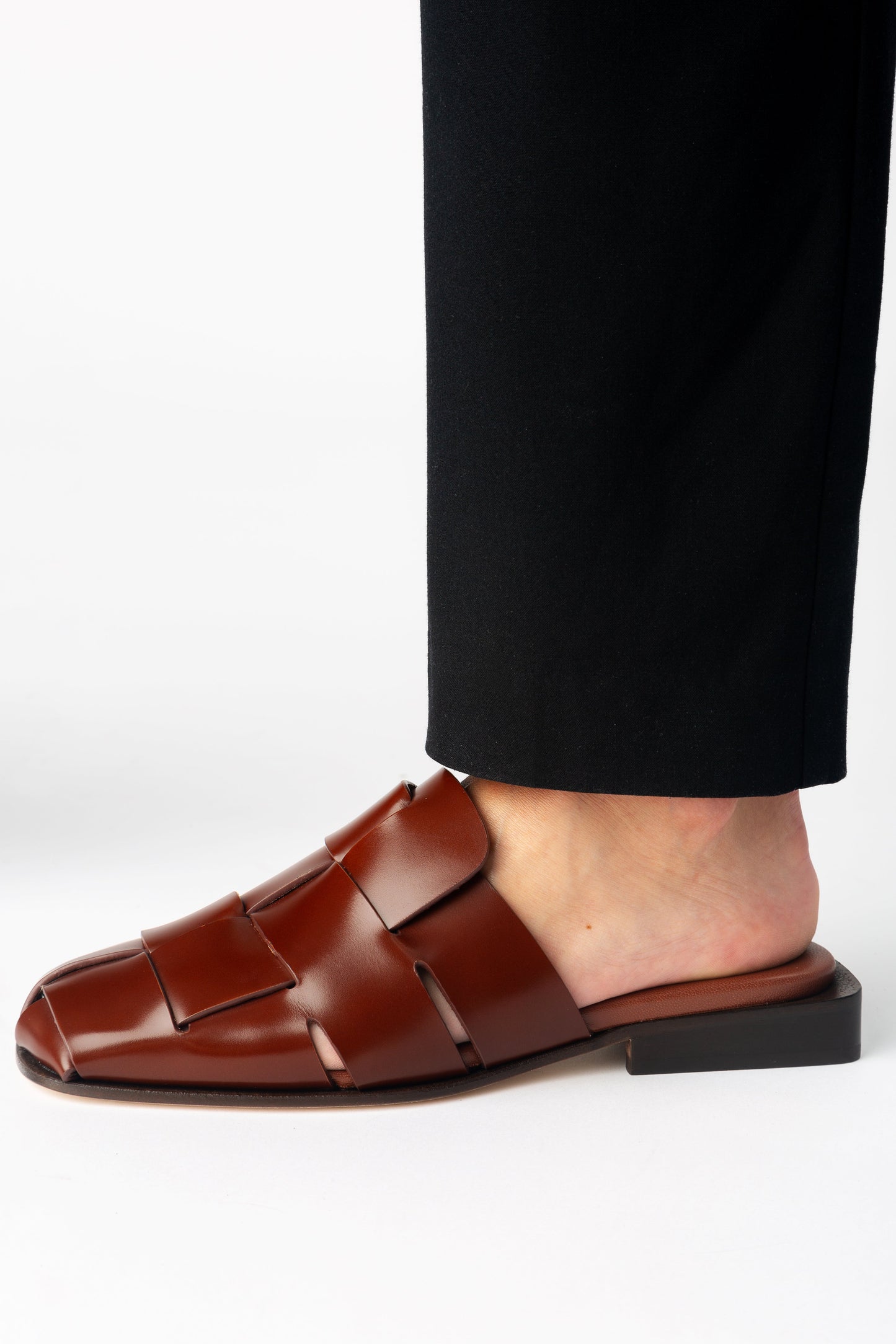 CORAIA - Interwoven Mule | Hereu US