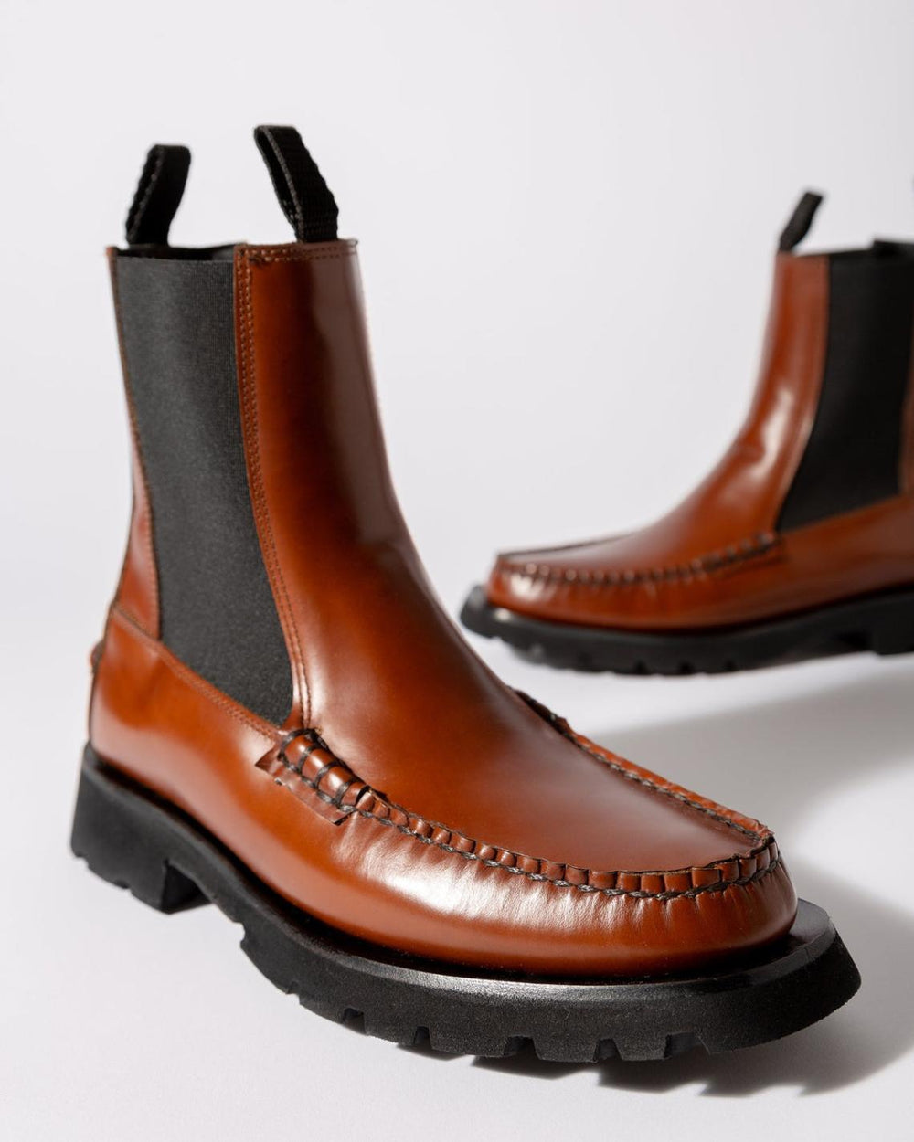 Hereu Boots | ALDA SPORT - Tread Sole Mid-Calf Chelsea Boot - Men