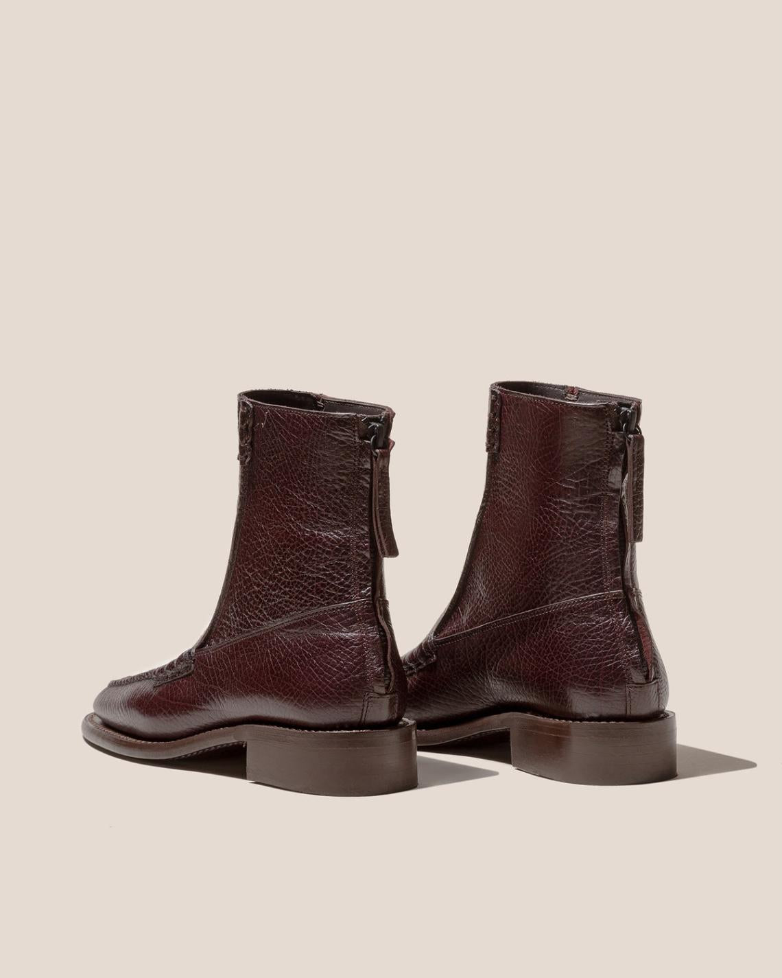 Hereu Boots | QUADRA GRAINY - Square Toe Back Zip Boot - Women