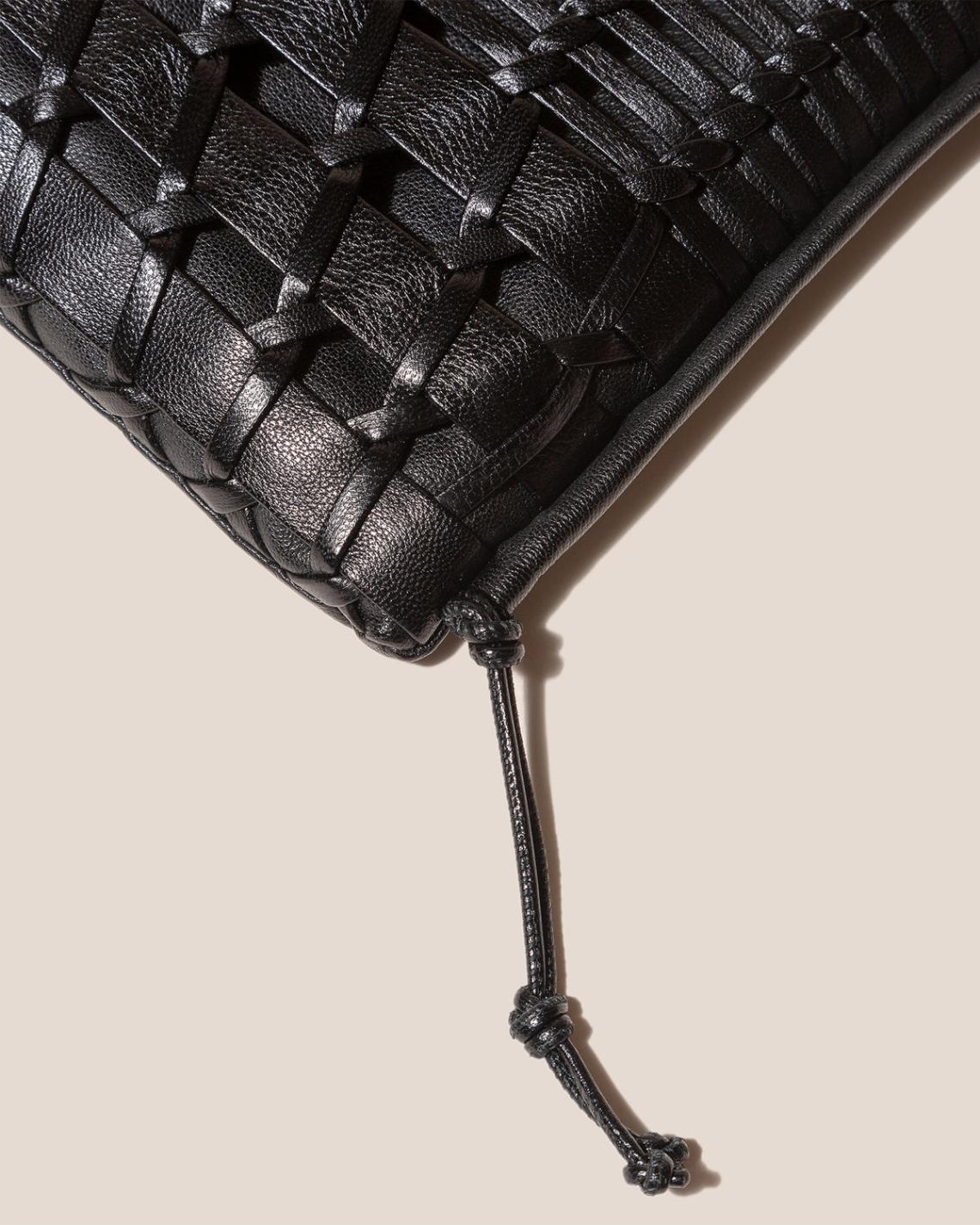 Hereu Crossbody Bags | TRENA SUPPLE SHINY - Flat Square Crossbody Bag - Women/Men