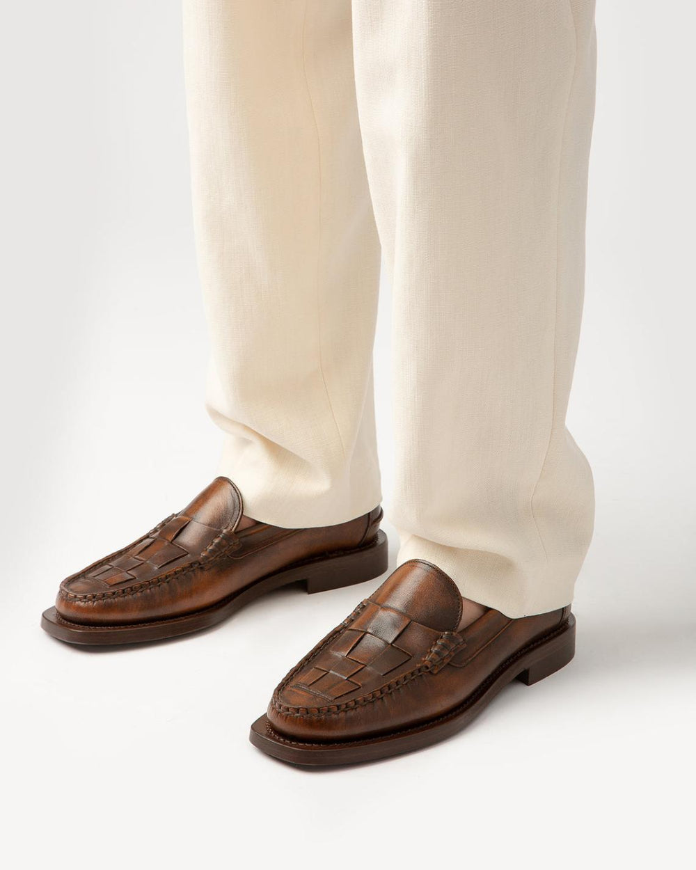 Hereu Loafers | NOMBELA DUOTONE - Interwoven Detail Slip-on Loafer - Women