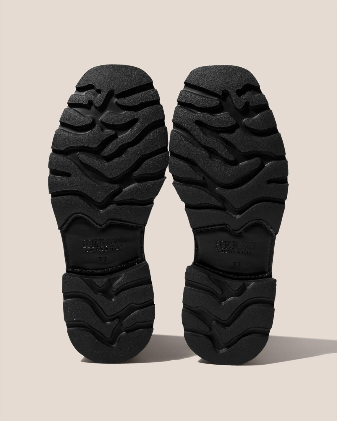 Hereu Loafers | SOLLER SPORT - Tread Sole T-Bar Loafer - Men