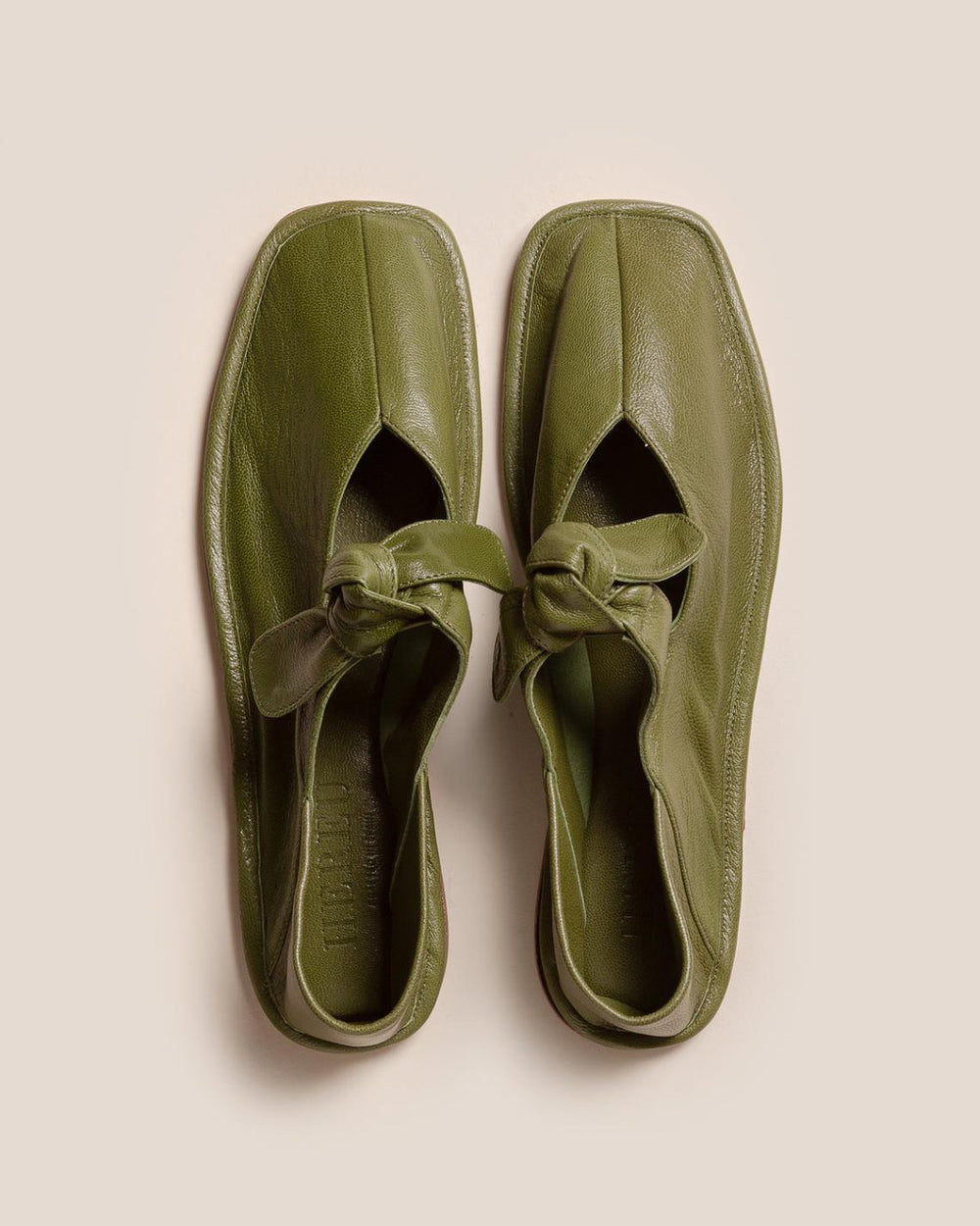 Hereu Soft Shoes | LLASADA SUPPLE SHINY - Front-Knot Pump - Women