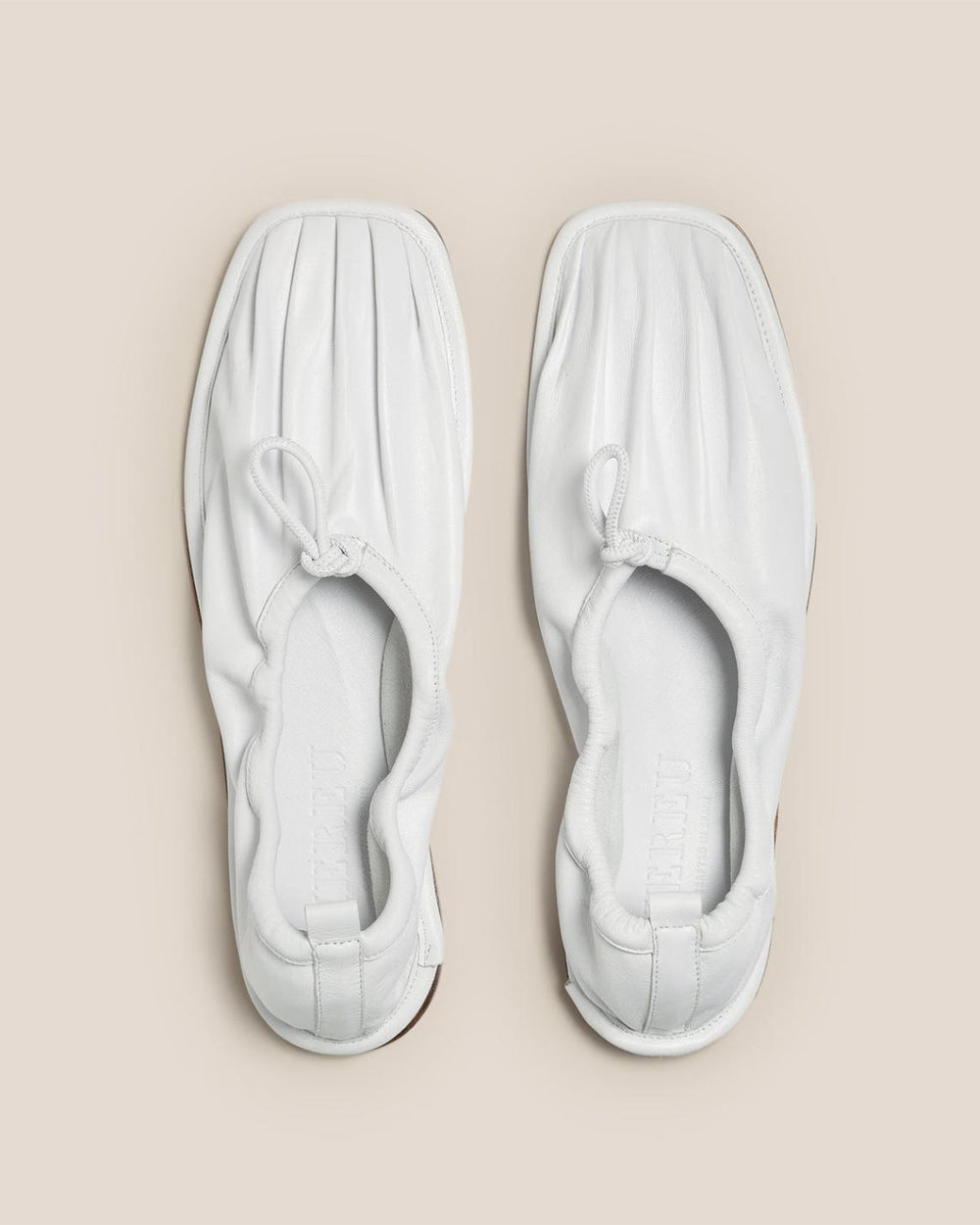 Hereu Soft Shoes | PUNTERA - Pleated-Toe Pump - Women