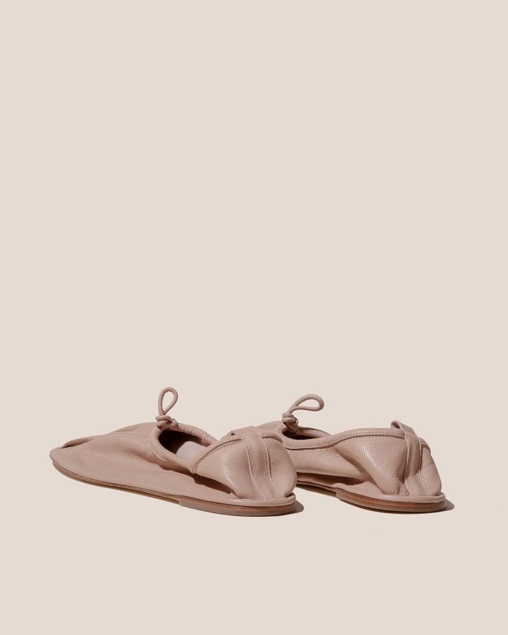 Hereu Soft Shoes | PUNTERA SUPPLE SHINY - Pleated-Toe Pump - Women